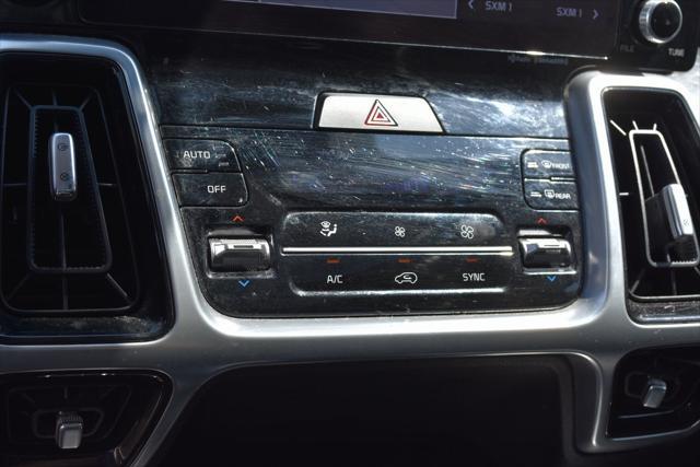 Photo of 2022 Passion Red Tintcoat Kia Sorento
