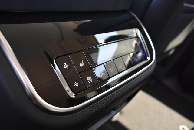 Photo of 2025 Grand Blue INFINITI QX80