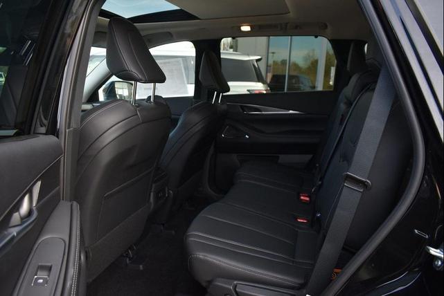 Photo of 2025 Mineral Black INFINITI QX60