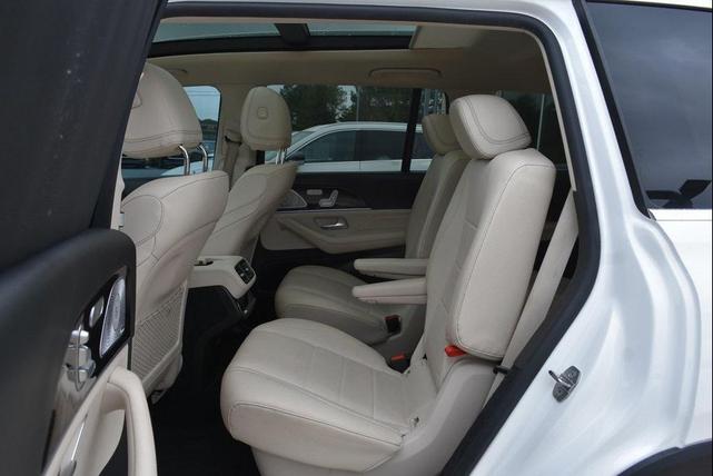 Photo of 2021 Polar White Mercedes-Benz GLS 450