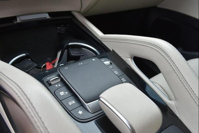 Photo of 2021 Polar White Mercedes-Benz GLS 450