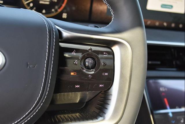 Photo of 2025 Mineral Black INFINITI QX80