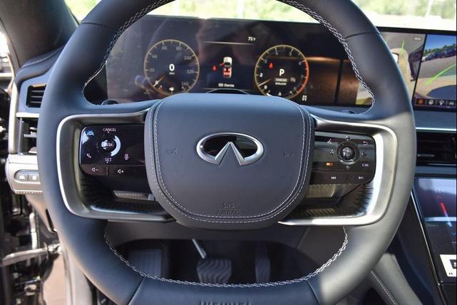 Photo of 2025 Mineral Black INFINITI QX80