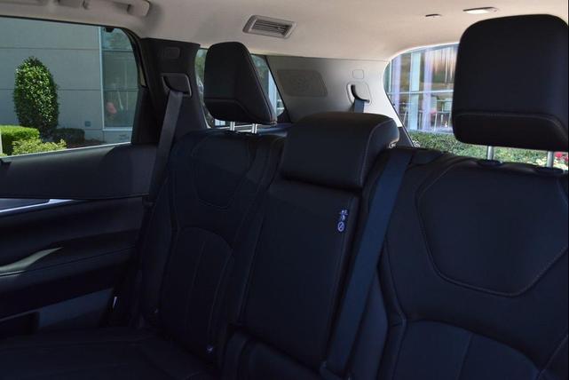 Photo of 2025 Mineral Black INFINITI QX60