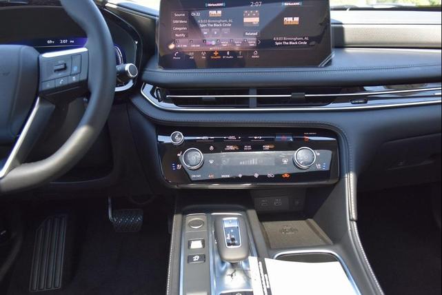 Photo of 2025 Mineral Black INFINITI QX60