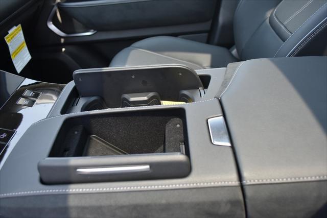 Photo of 2025 Coulis Red INFINITI QX80