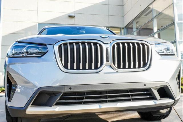 Photo of 2024 Skyscraper Grey Metallic BMW X3