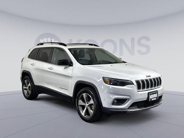 Photo of 2022 Bright White Clearcoat Jeep Cherokee