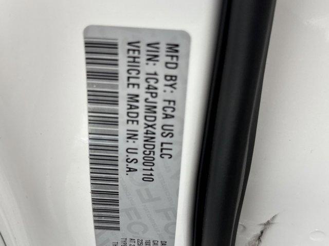 Photo of 2022 Bright White Clearcoat Jeep Cherokee