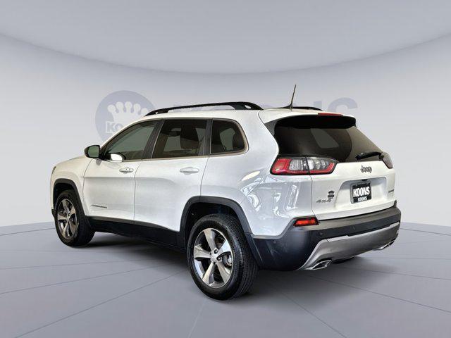 Photo of 2022 Bright White Clearcoat Jeep Cherokee