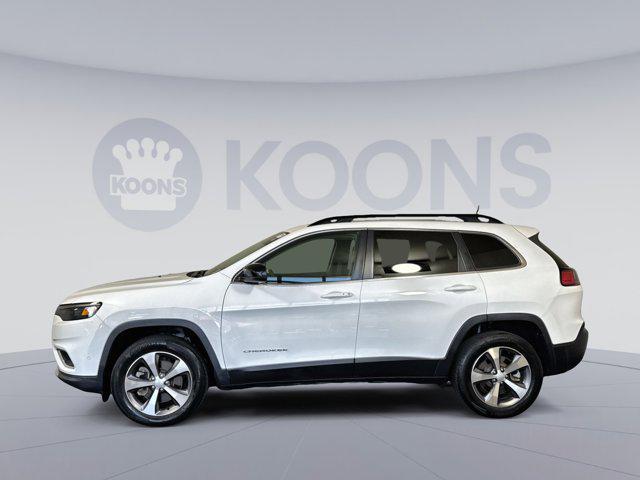 Photo of 2022 Bright White Clearcoat Jeep Cherokee