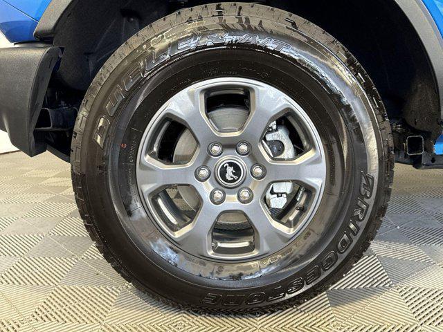Photo of 2024 VELOCITY BLUE METALLIC Ford Bronco