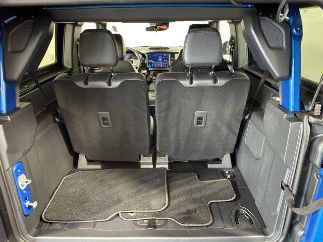 Photo of 2024 VELOCITY BLUE METALLIC Ford Bronco