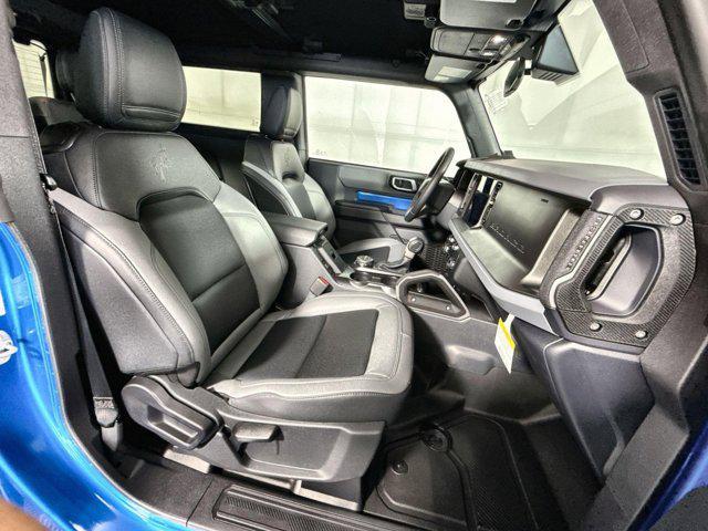 Photo of 2024 VELOCITY BLUE METALLIC Ford Bronco