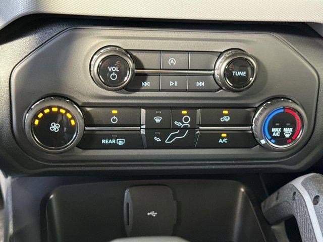 Photo of 2024 VELOCITY BLUE METALLIC Ford Bronco