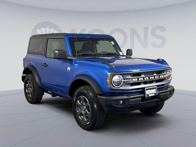 Photo of 2024 VELOCITY BLUE METALLIC Ford Bronco