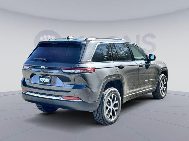 Photo of 2025 Baltic Gray Metallic Clearcoat Jeep Grand Cherokee