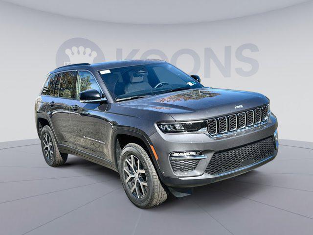 Photo of 2025 Baltic Gray Metallic Clearcoat Jeep Grand Cherokee
