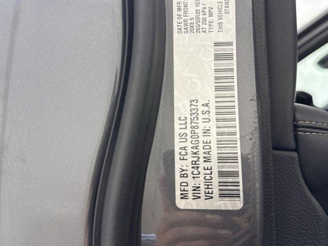 Photo of 2023 Baltic Gray Metallic Clearcoat Jeep Grand Cherokee L