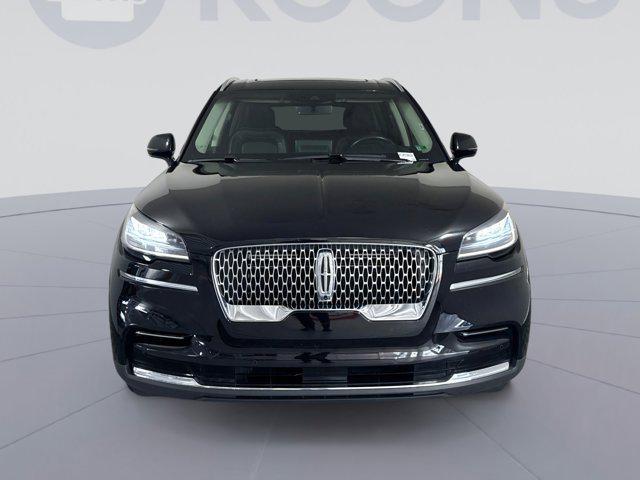 Photo of 2023 INFINITE BLACK MET CC Lincoln Aviator