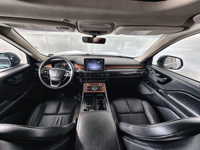 Photo of 2023 INFINITE BLACK MET CC Lincoln Aviator