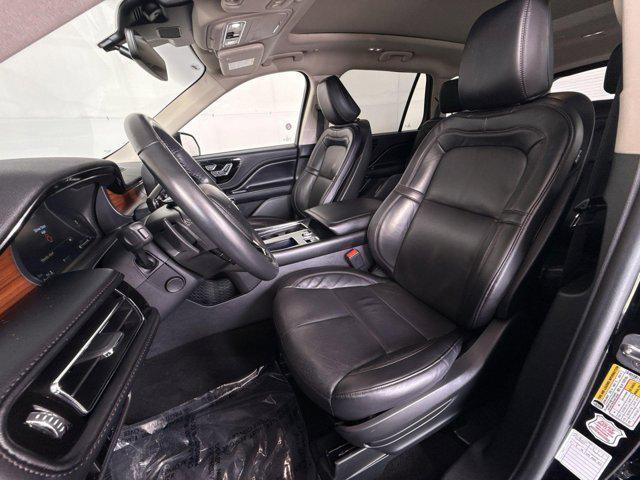 Photo of 2023 INFINITE BLACK MET CC Lincoln Aviator