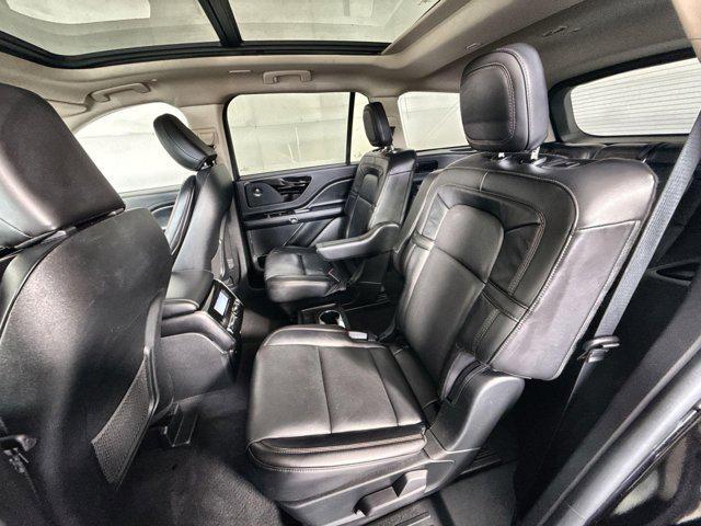 Photo of 2023 INFINITE BLACK MET CC Lincoln Aviator