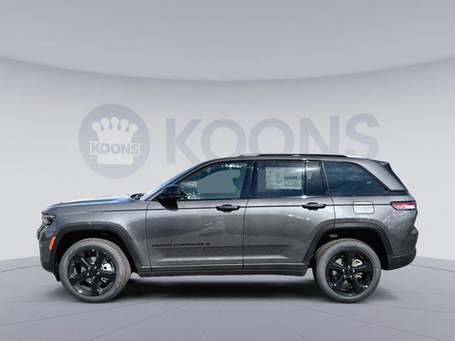 Photo of 2025 Baltic Gray Metallic Clearcoat Jeep Grand Cherokee