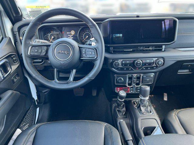 Photo of 2025 Bright White Clearcoat Jeep Wrangler