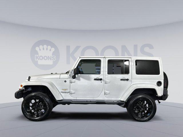 Photo of 2015 Bright White Clearcoat Jeep Wrangler Unlimited