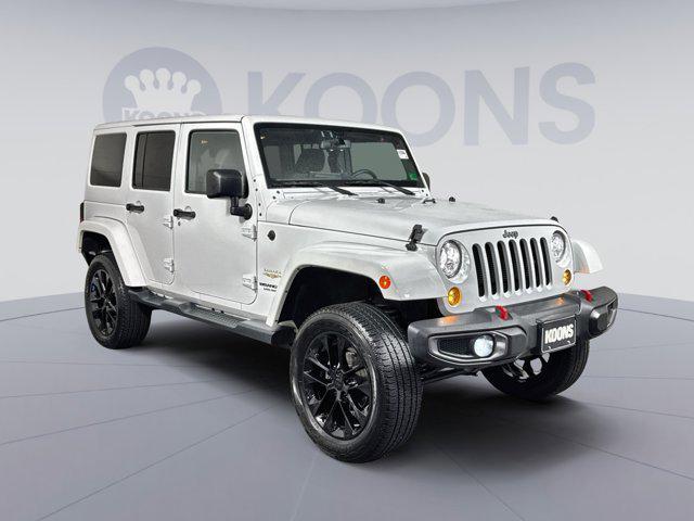 Photo of 2015 Bright White Clearcoat Jeep Wrangler Unlimited