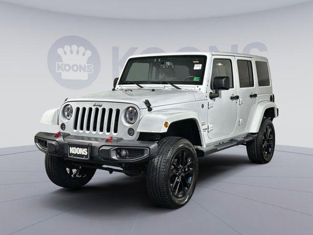 Photo of 2015 Bright White Clearcoat Jeep Wrangler Unlimited