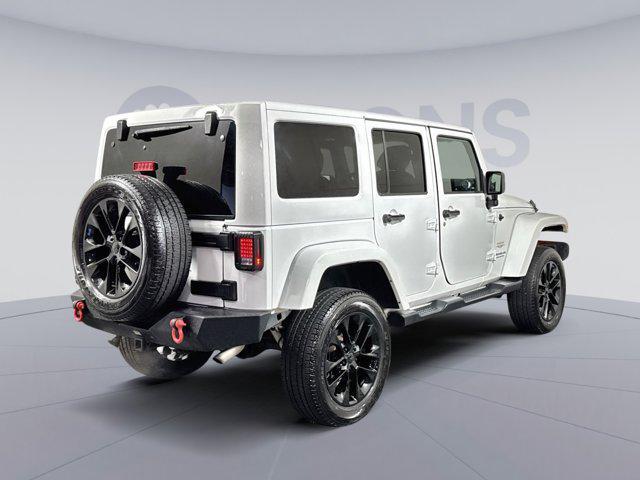 Photo of 2015 Bright White Clearcoat Jeep Wrangler Unlimited