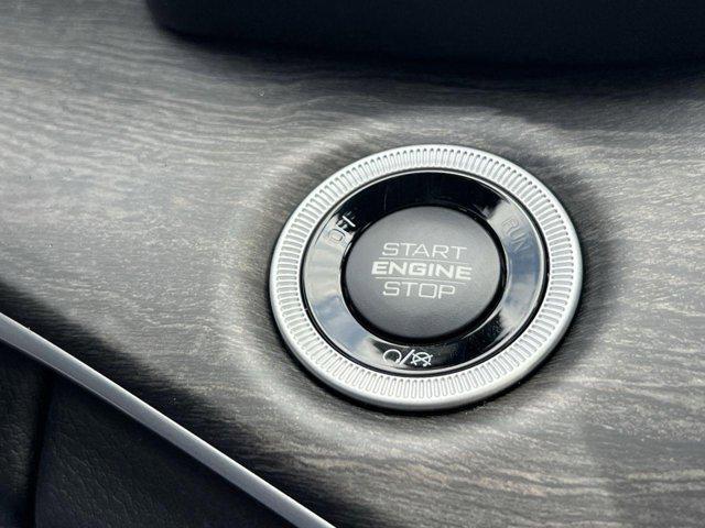 Photo of 2025 Baltic Gray Metallic Clearcoat Jeep Grand Cherokee L
