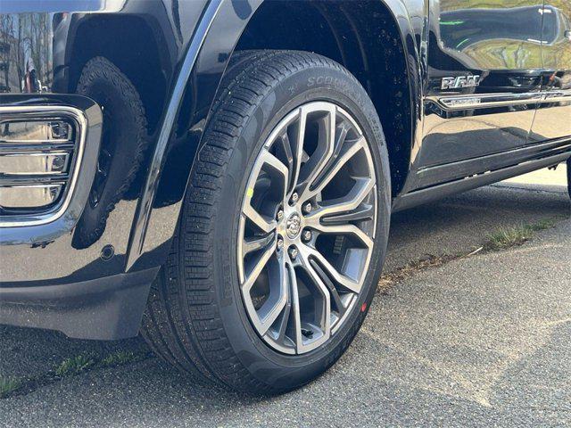 Photo of 2025 Diamond Black Crystal Pearlcoat RAM 1500
