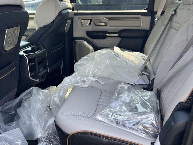 Photo of 2025 Diamond Black Crystal Pearlcoat RAM 1500