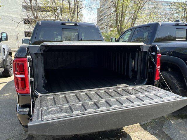 Photo of 2025 Diamond Black Crystal Pearlcoat RAM 1500