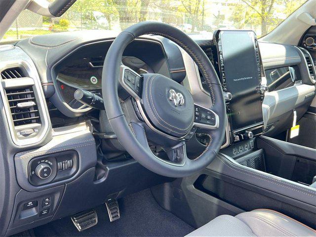 Photo of 2025 Diamond Black Crystal Pearlcoat RAM 1500