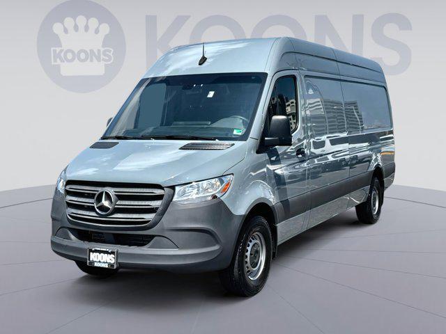 Photo of 2023 Gray Mercedes-Benz Sprinter 2500
