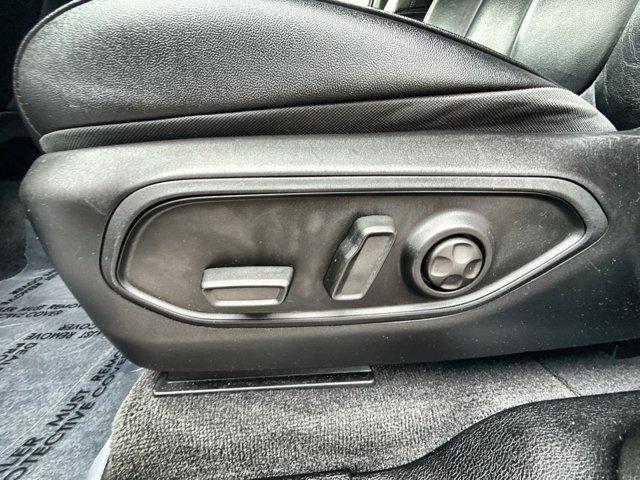 Photo of 2023 Bright White Clearcoat Jeep Grand Cherokee