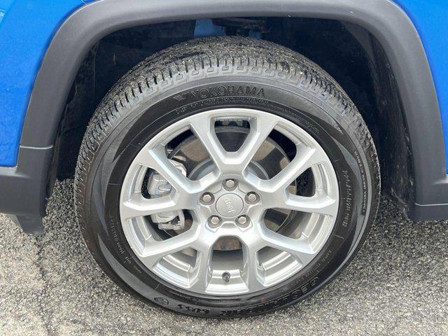 Photo of 2024 Hydro Blue Pearlcoat Jeep Compass