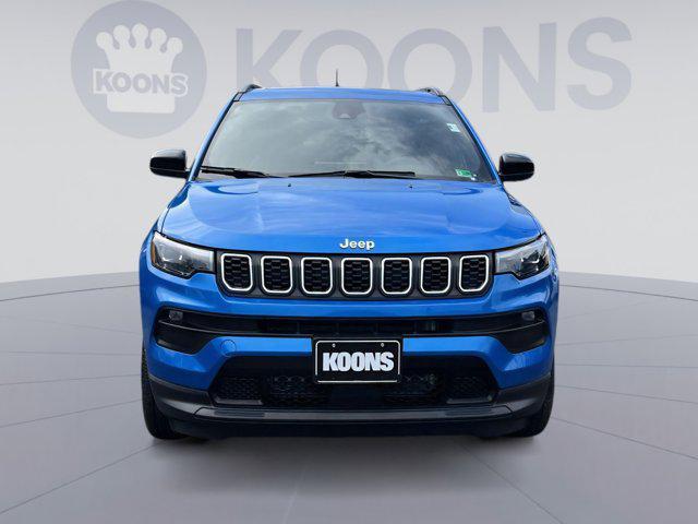 Photo of 2024 Hydro Blue Pearlcoat Jeep Compass