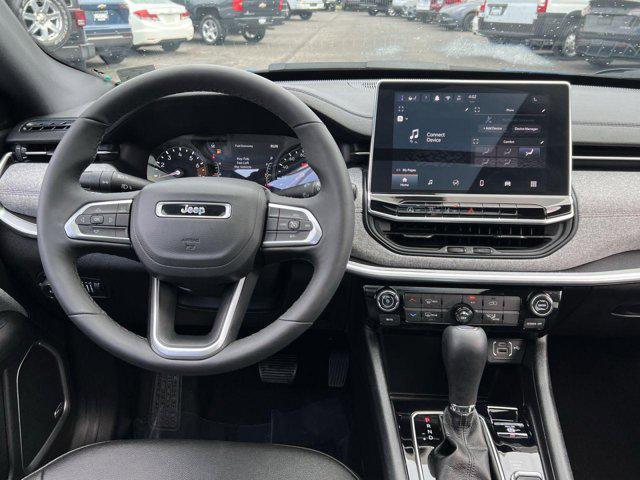 Photo of 2024 Hydro Blue Pearlcoat Jeep Compass