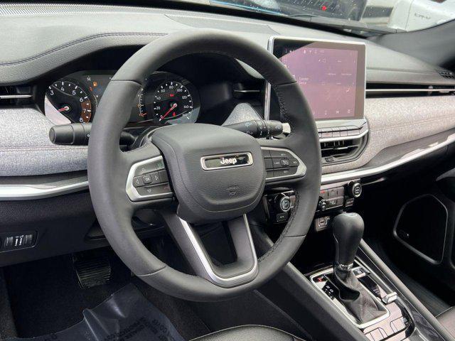 Photo of 2024 Hydro Blue Pearlcoat Jeep Compass