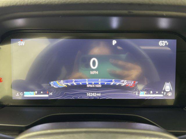 Photo of 2023 Diamond Black Crystal Pearlcoat Jeep Grand Cherokee