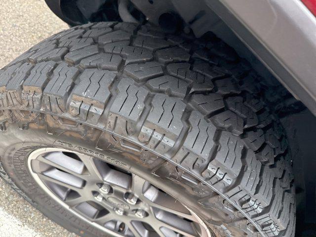 Photo of 2021 Snazzberry Pearlcoat Jeep Gladiator