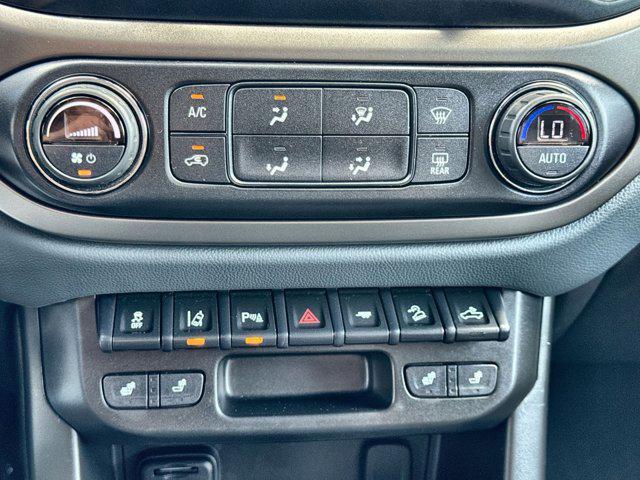 Photo of 2022 Black Chevrolet Colorado