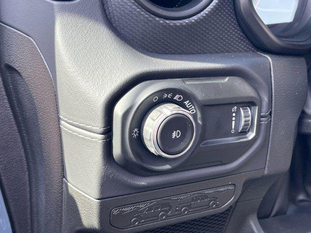 Photo of 2025 Anvil Clearcoat Jeep Wrangler