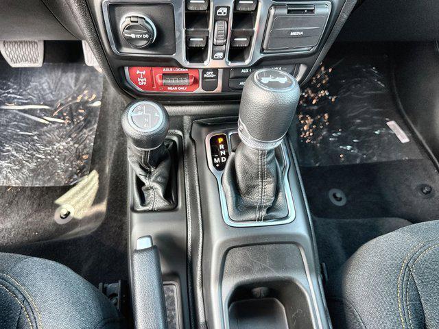Photo of 2025 Black Clearcoat Jeep Wrangler