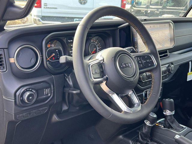 Photo of 2025 Black Clearcoat Jeep Wrangler